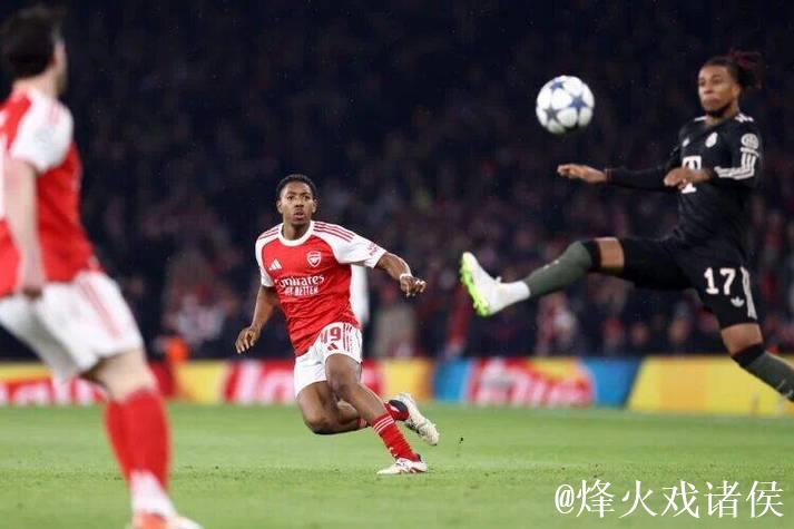 单场遭3次突破！枪手19岁小将表现失常 欧冠唯一失球