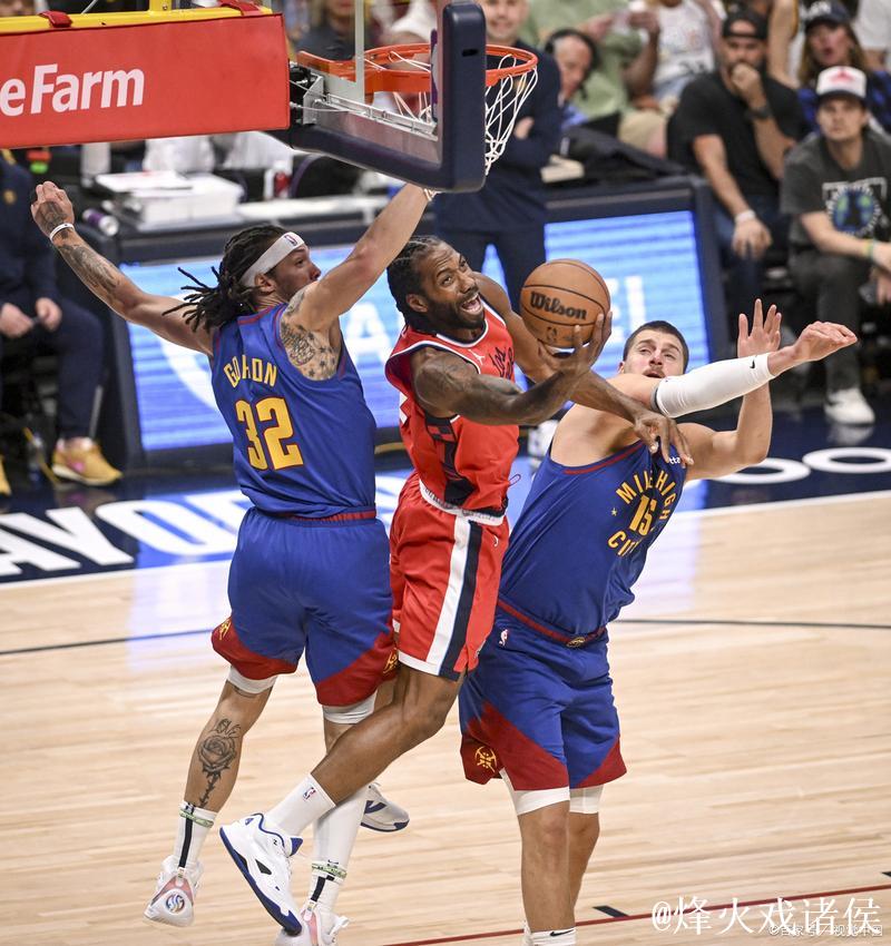 基德盛赞马丁攻防俱佳，助球队紧追比分关键时刻表现突出